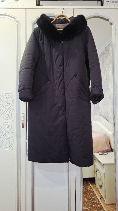 Зимняя пальто с капюшоном. Хорошем состоянии