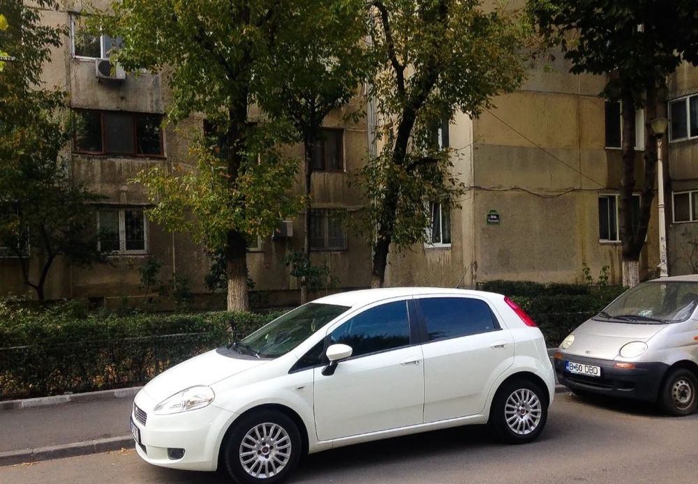Vand Fiat Punto 1.4 benzina ,125cp