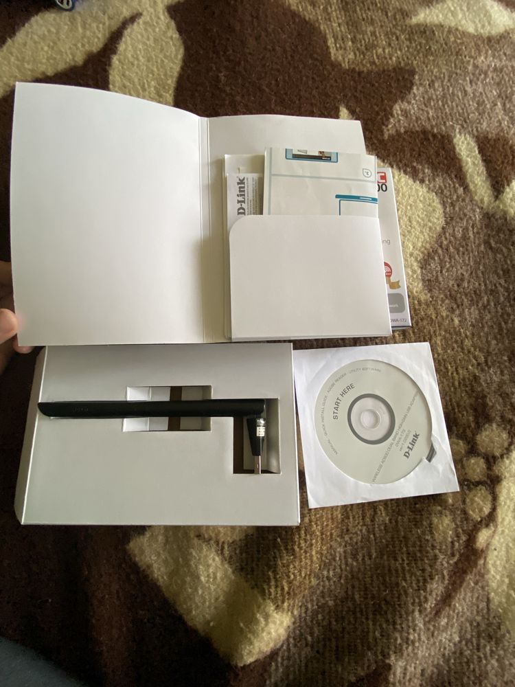 Продавам безжичен адаптер ( wireless ac600 adapter )