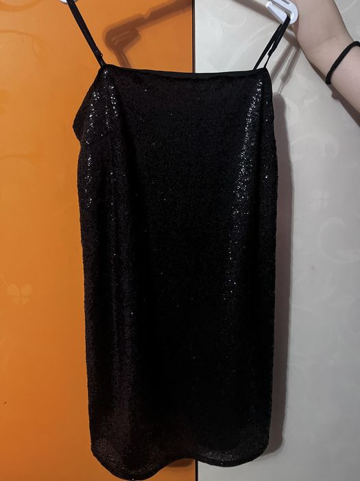 Красивое модное платье