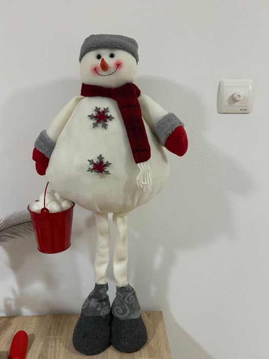 Vând figurine de Crăciun