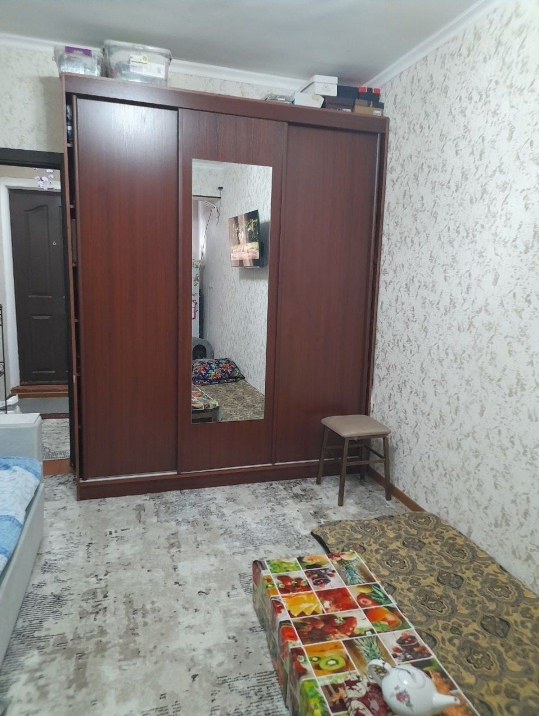 Буз-2 продаётся 1 комнатная квартира Мирзо Улугбекский район