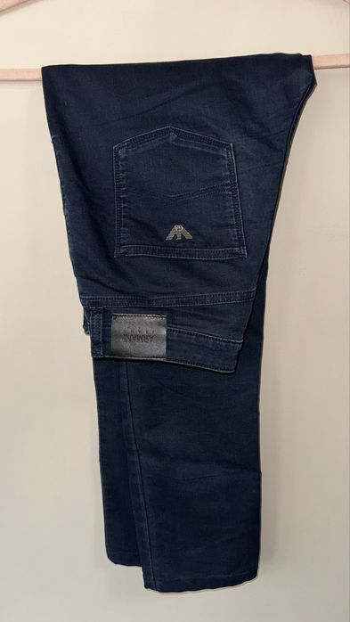 Чисто нови дънки Arman1