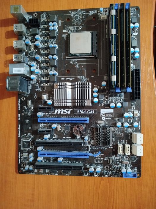 Vând placa PC MSI