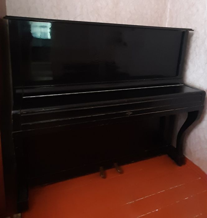 Пианино "Беларусь " срочно!