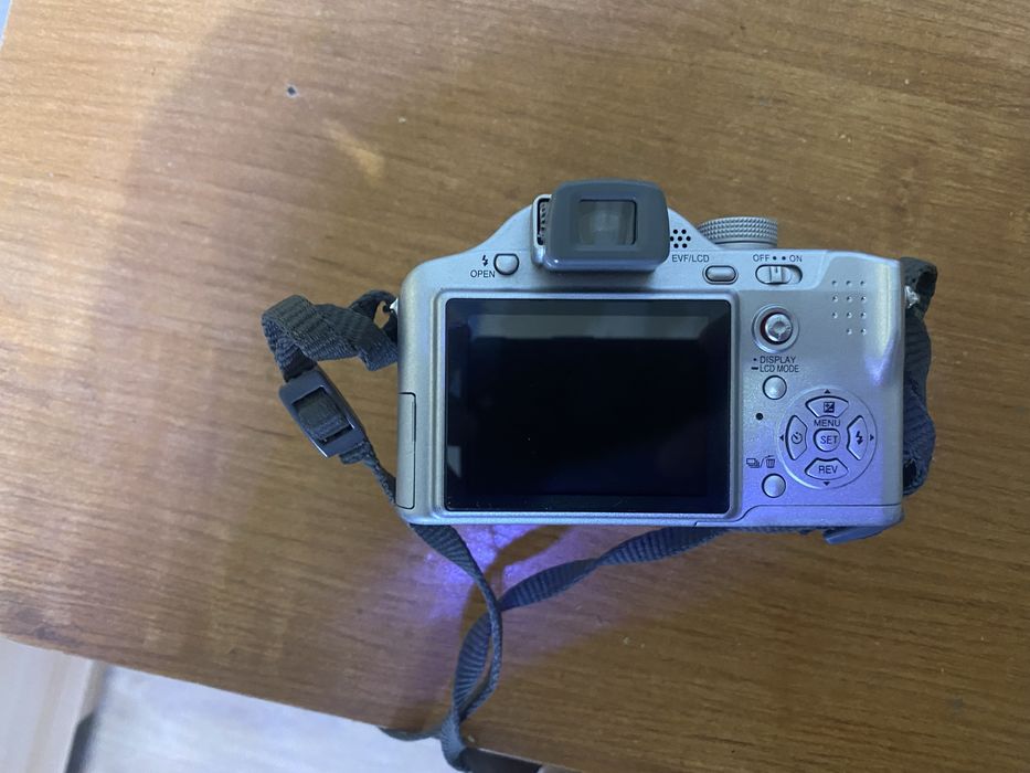 Продам цифровой фотоапарат
