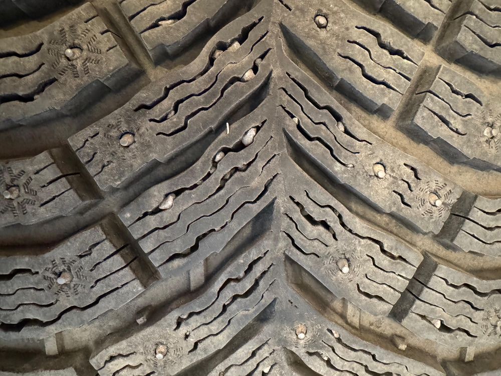 Michelin R16, 205, 55