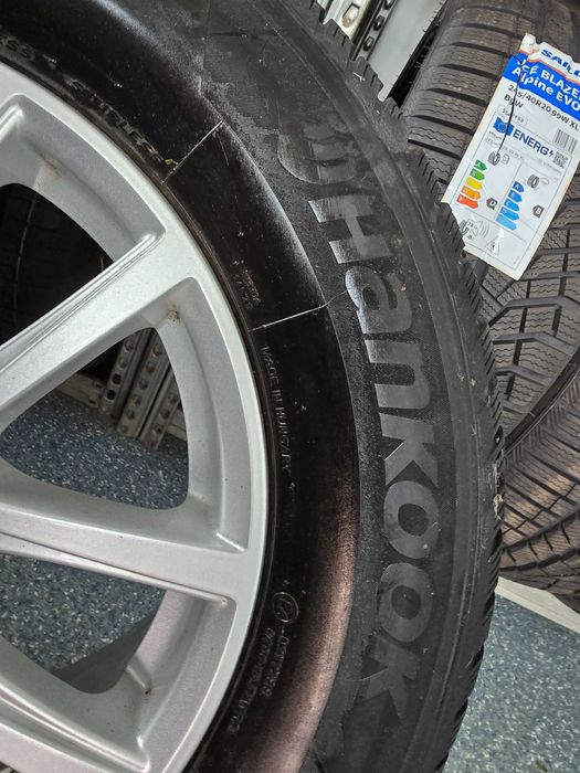 Jante Mitsubishi ASX Anvelope Hankook I Cept Evo2 Suv 215 70 R16