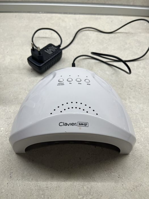 UV LED лампа за гел лак