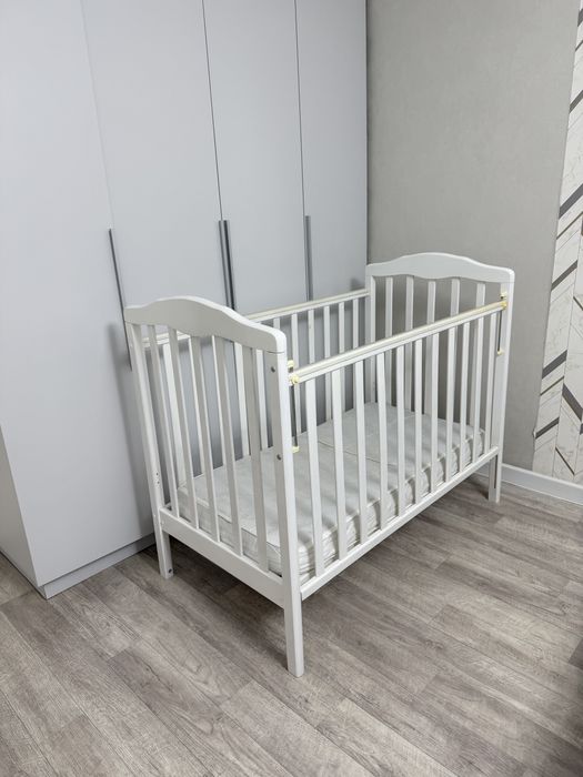 Кроватка детская