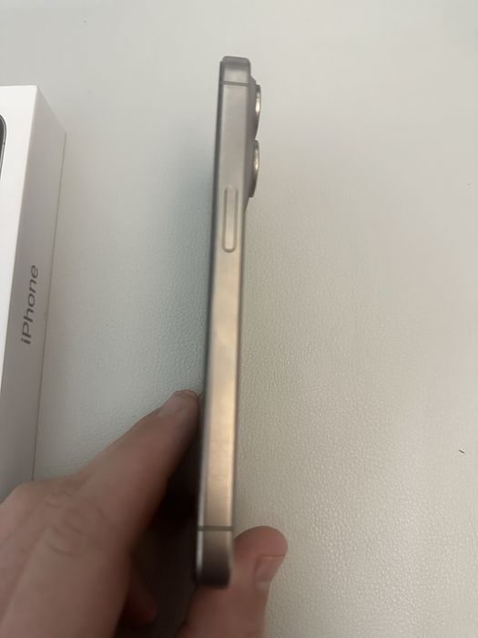 Iphone 15 pro imperabil