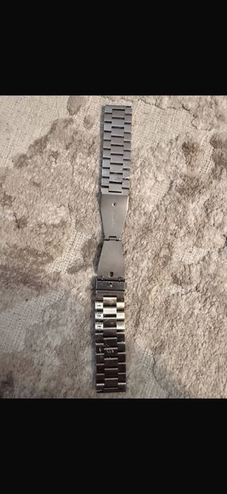 Ремешок из стальи