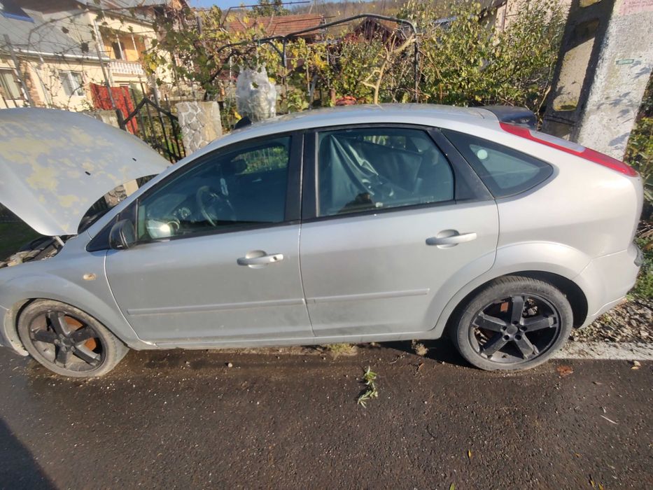 Ford focus 1,6 benzina de vânzare
