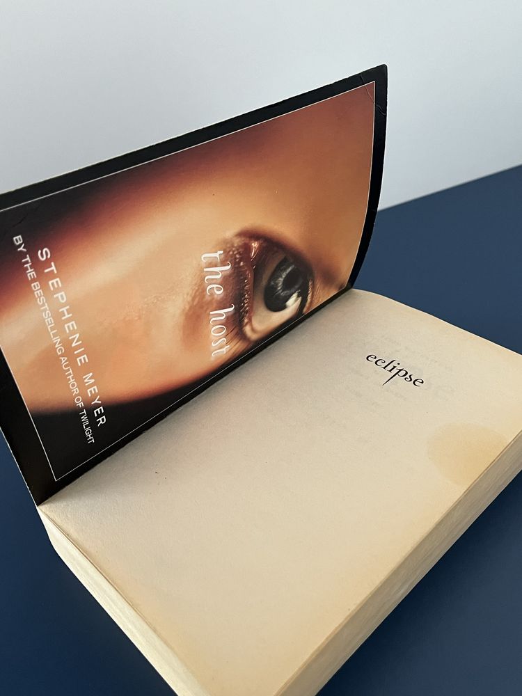 Carte engleza - Eclipse - Stephenie Meyer