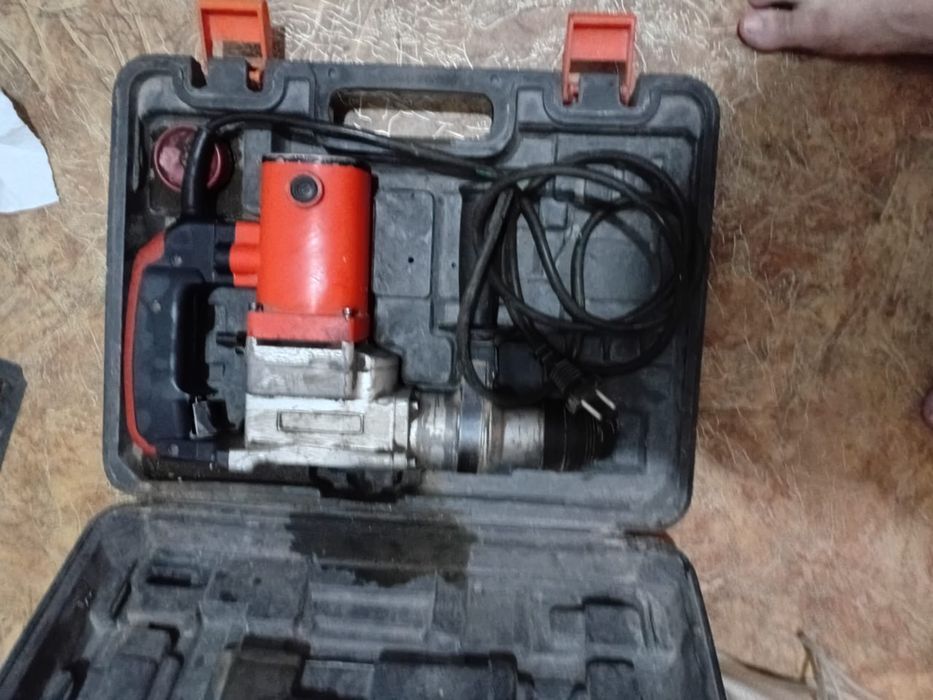 перфоратор рабочий