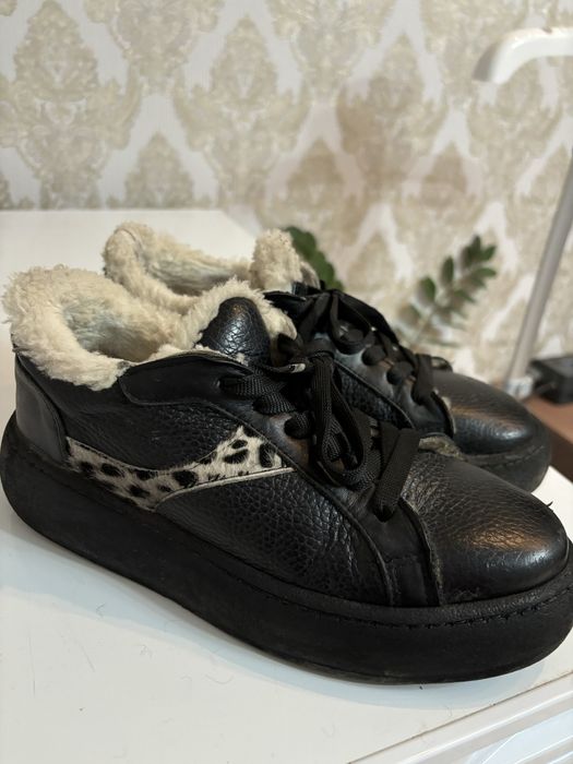 Продам ботиночки за 6000