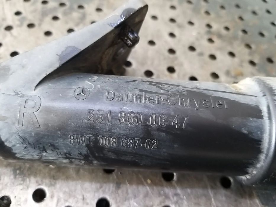 Spalator far dreapta mercedes r class w251 2518600647 8wt00868702