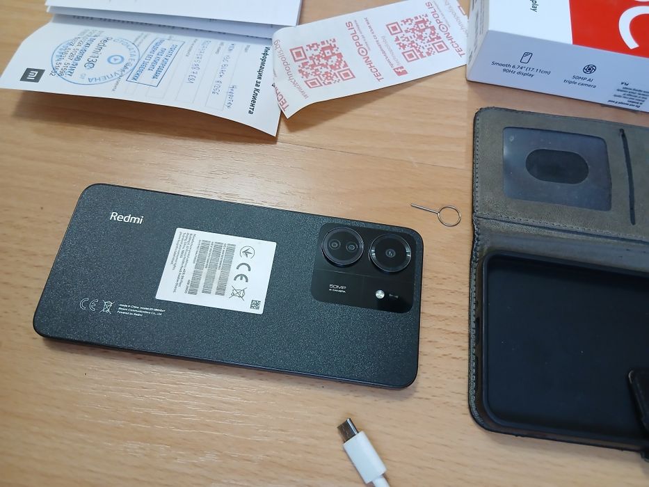 Xiaomi Redmi 13C 8GB RAM 256GB в гаранция с зарядно