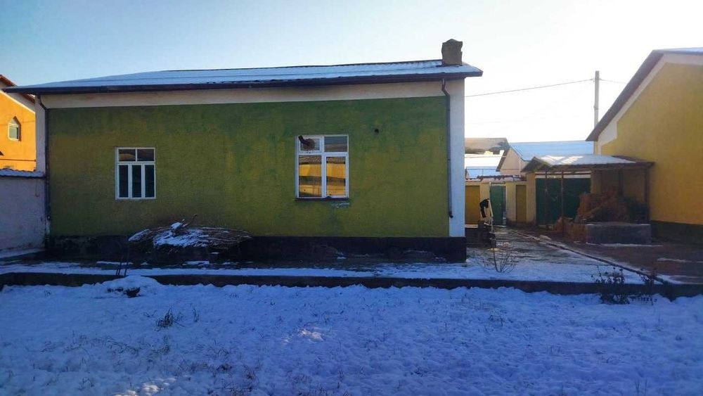 ТЕЗДА КОТТЕДЖ СОТИЛАДИ. Нархи келишилади. Манзил Гузор Мустакиллик.