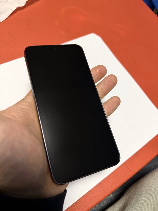 Se vinde Samsung S23 128gb, 8GB Ram