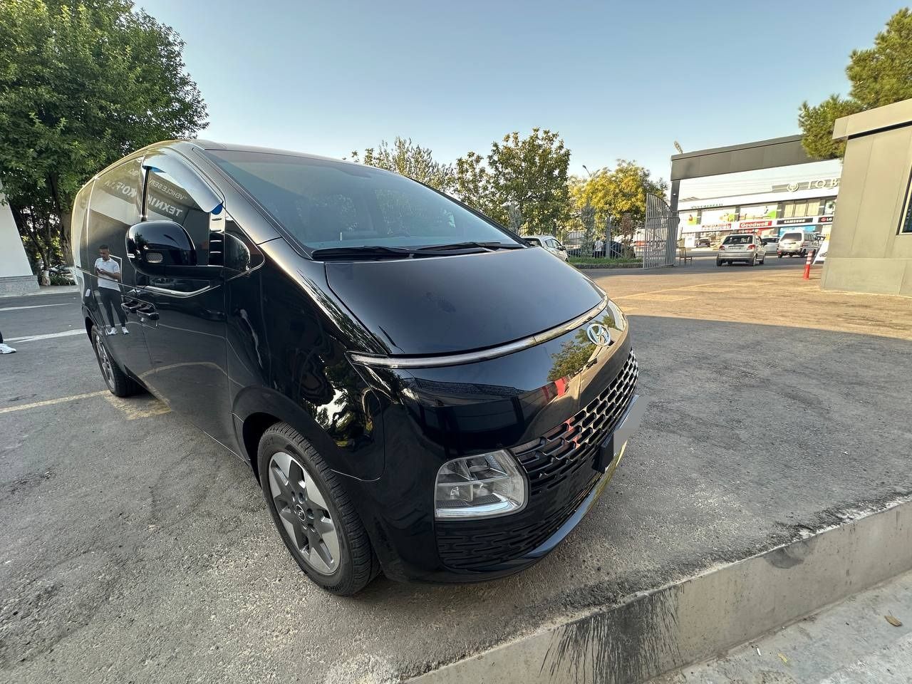 Hyundai  staria transfer