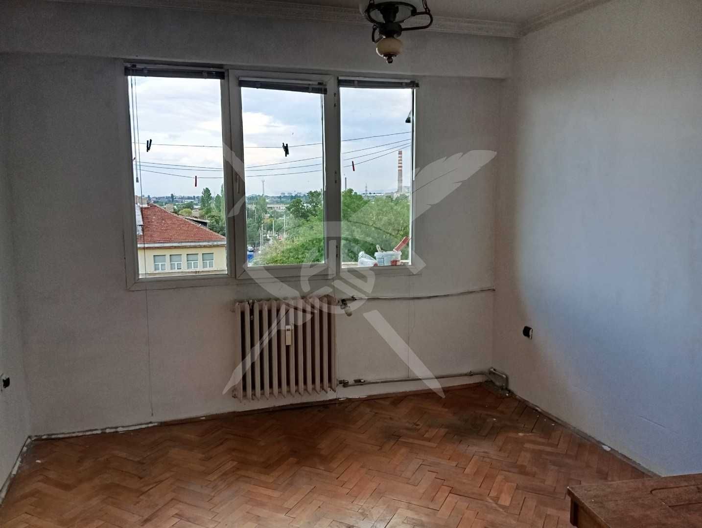 Тристаен апартамент в жк. Толстой № 88931