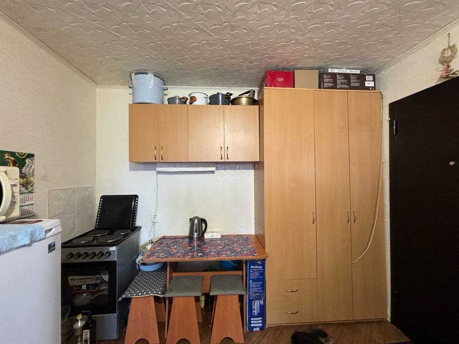 Продаётся 1 комнатная квартира в малосемейном доме.