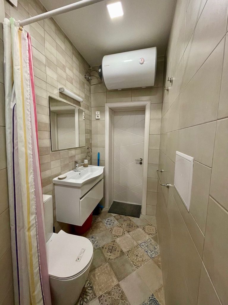 Продава се Тристаен апартамент в Варна, ВИНС - 70 кв.м за 3643 €/кв.м - Снимка #7