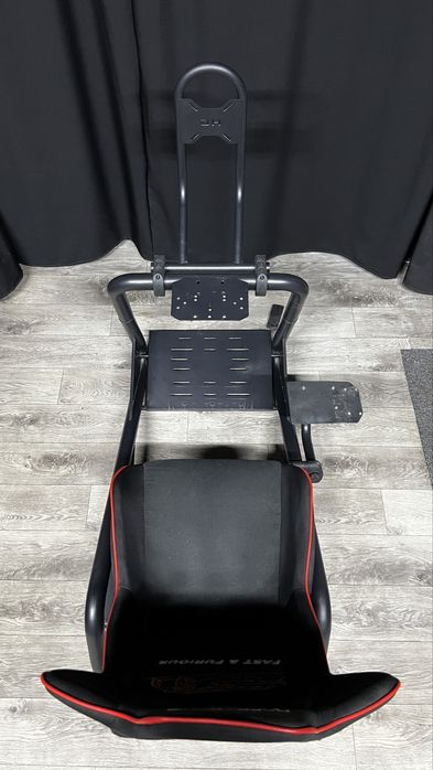 Кокпит для симрейсинга