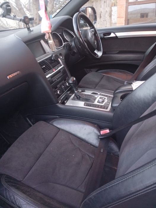 Vand Q7 sau schimb full optiuni