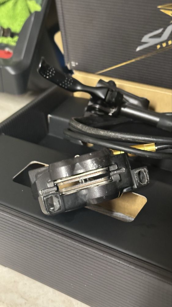 Shimano Saint комплект спирачки
