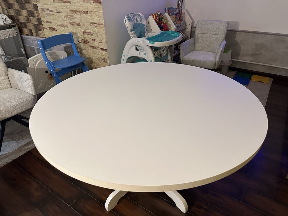 Стол обеденый круглый