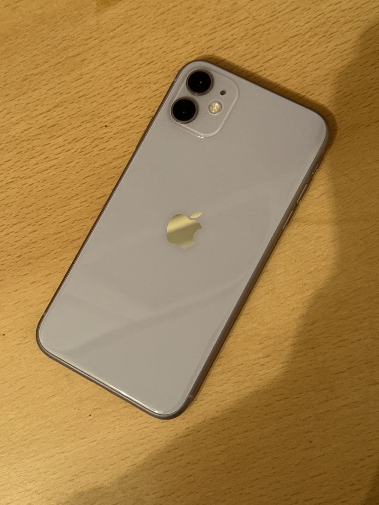 iPhone 11 64Gb в отличном состоянии