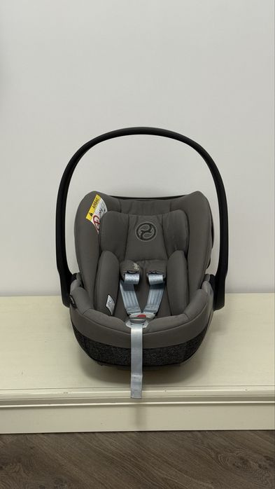 Cybex Cloud T-i size автолюлька и база isofix