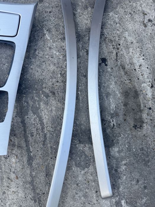 Интериорни лайстни драскан алумини бмв е90 е91 bmw e90 e91 laistni