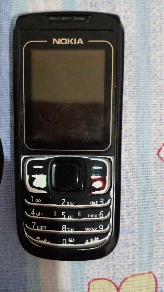 Nokia telefon sotiladi