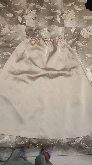 Юбка новая. Атлас или вискоза