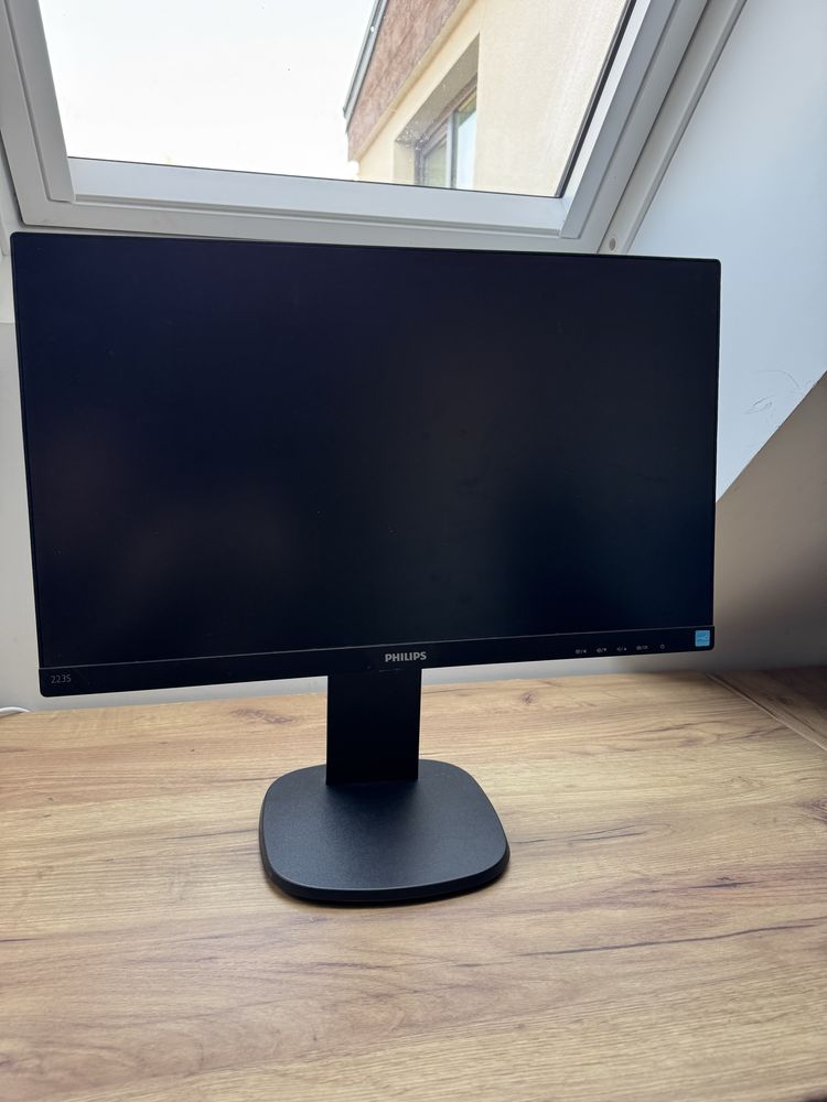 Монитор Philips 21.5 инча