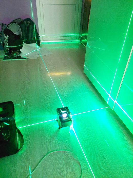 Nivela Laser 16 linii