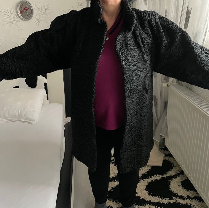 Palton astrahan marime 46-48