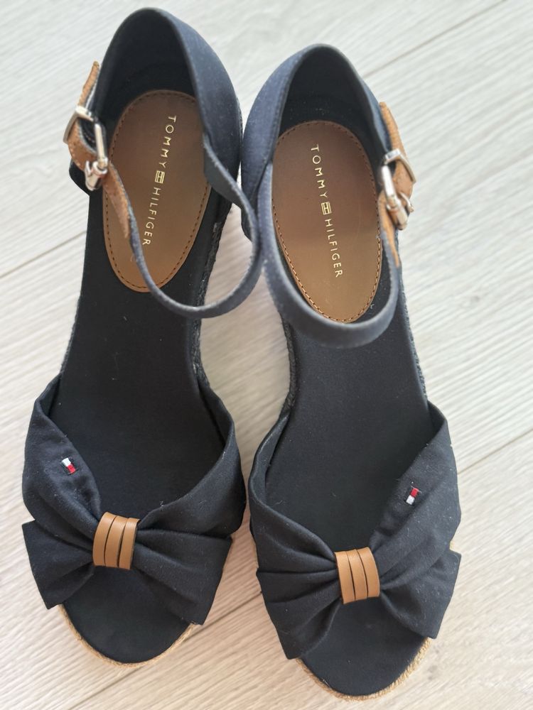 Sandale femei Tommy Hilfiger 39