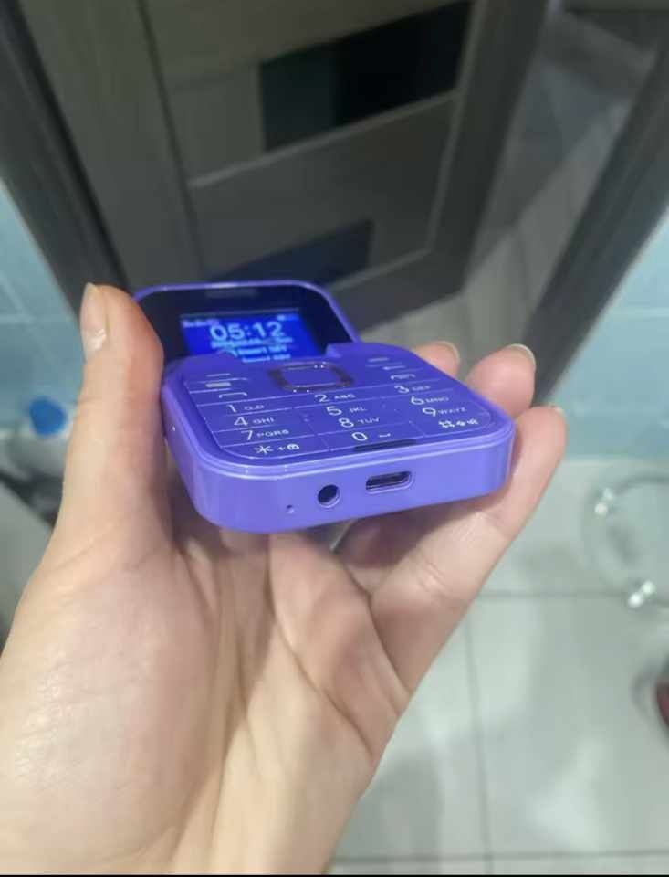 24 месеца гаранция Сгъваем мобилен телефон i16 Pro – 2 SIM, камера, фе