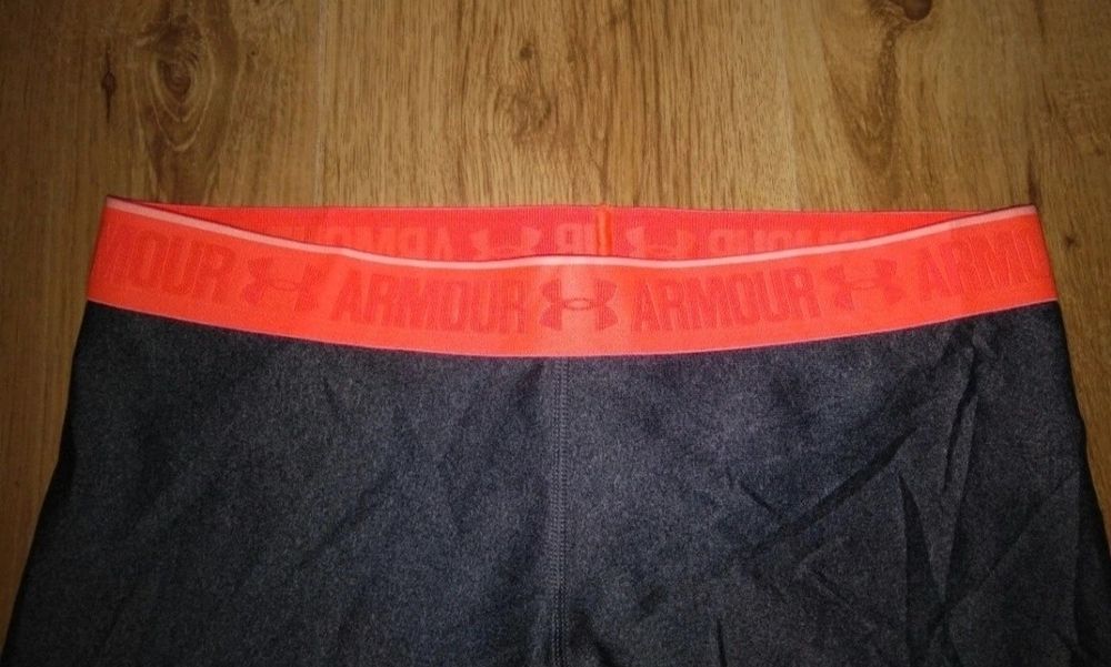 Pantaloni scurți compresie de damă Under Armour HeatGear mărimea L