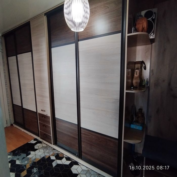 Продам шкаф, прихожую