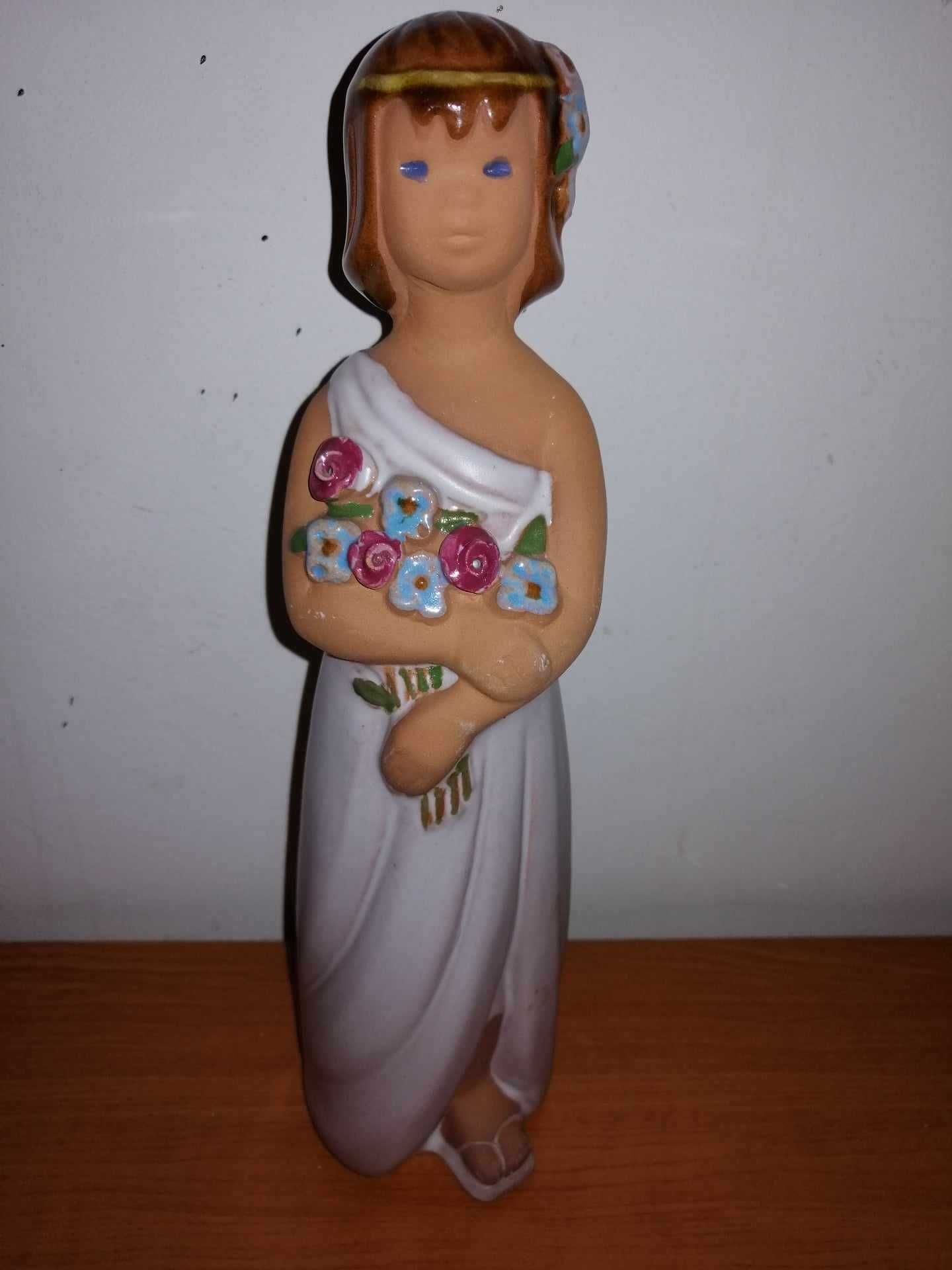 Statueta figurina ceramica fata femeie cu flori Jie Gantofta 26.5 cm