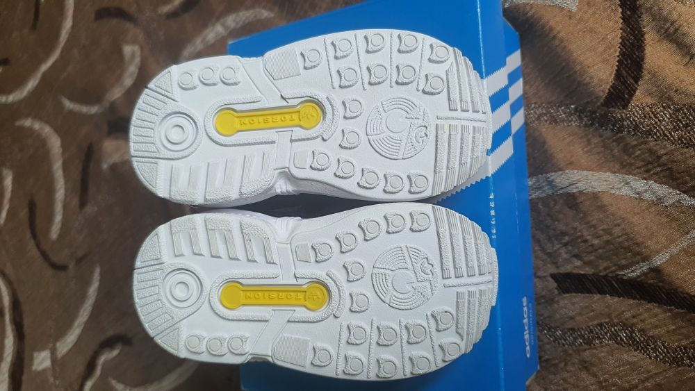 Бебешки маратонки Adidas
