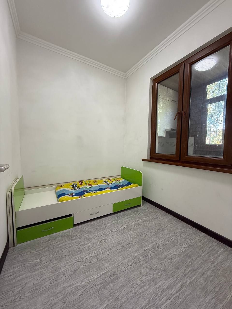 Yunusobod 11 mavze Xavas 3 xona 2 etaj (68²) sotiladi ipoteka ga xam