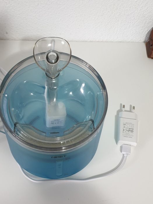 Fantana de apa electrica pentru pisici