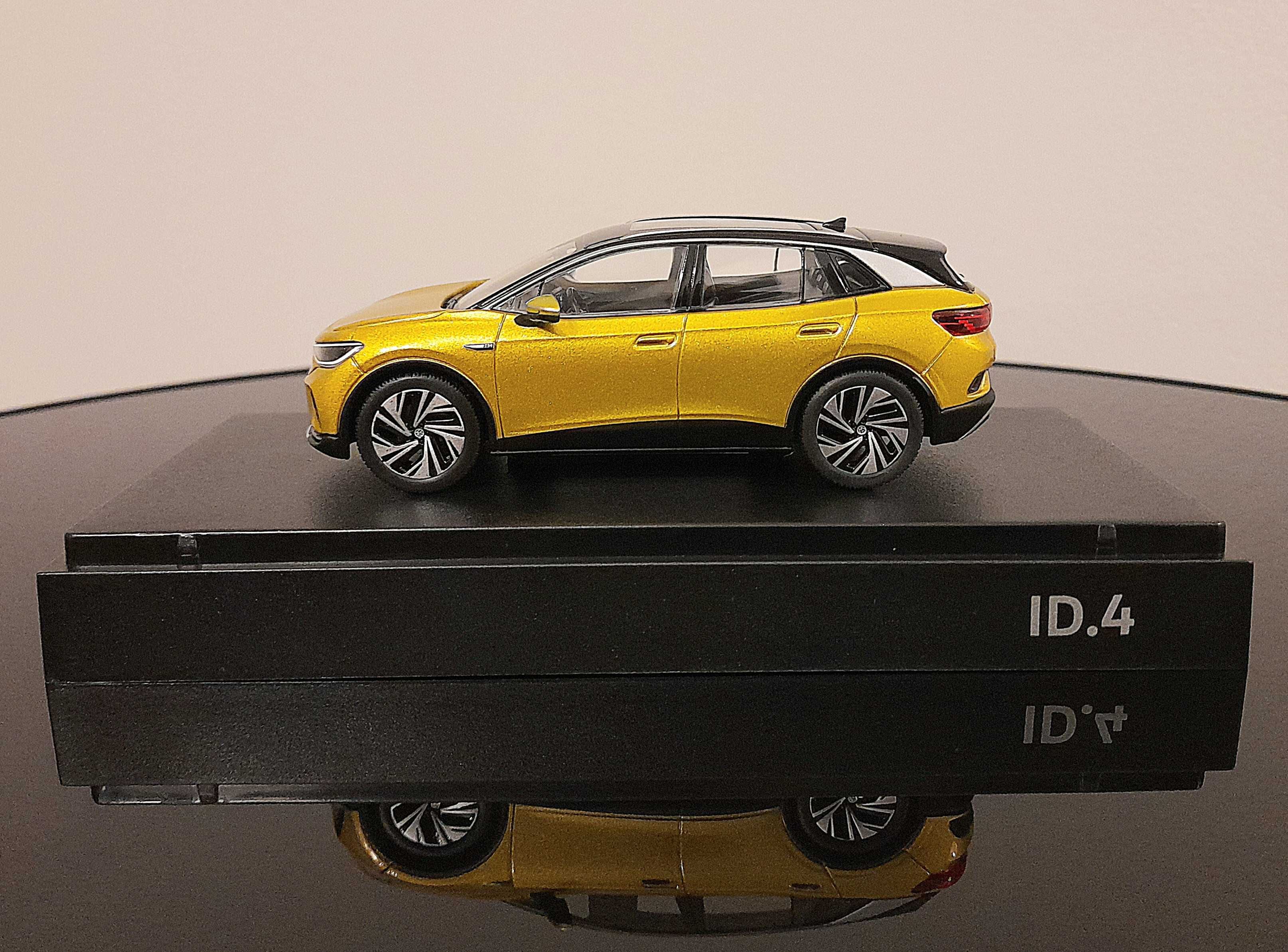 Volkswagen ID.4 (2020) 1:43 NOREV dealer ed.