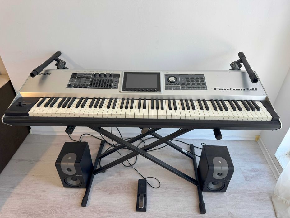Синтезатор Roland Fantom G8 Клавир
